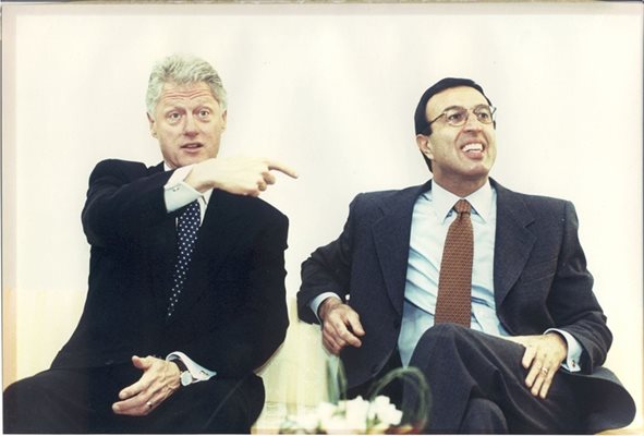 Петър Стоянов и Бил Клинтън по време на посещението на американския президент у нас през 1998 г.