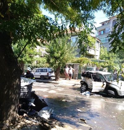 Some of the cars were crushed in the invisible melee in Aytos.  Photo: Facebook / Drivers Burgas