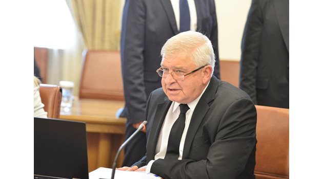 Финансовият министър Кирил Ананиев 