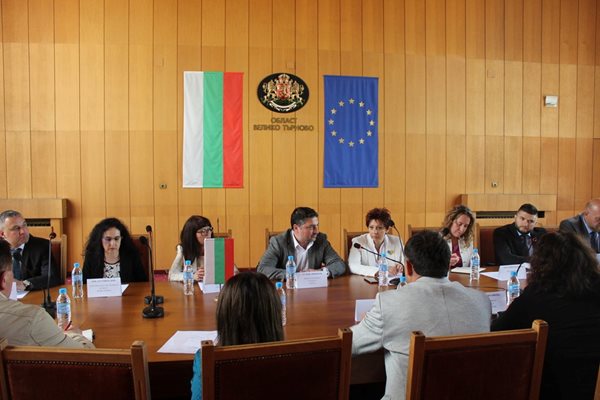Развитието на туризма обсъждаха областните
управители от Северна България на среща във Велико Търново

СНИМКА: Областна управа Велико Търново