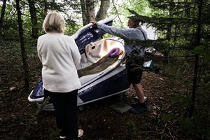 Първа евтаназия с херметична капсула, властите арестуваха 4-ма в Швейцария