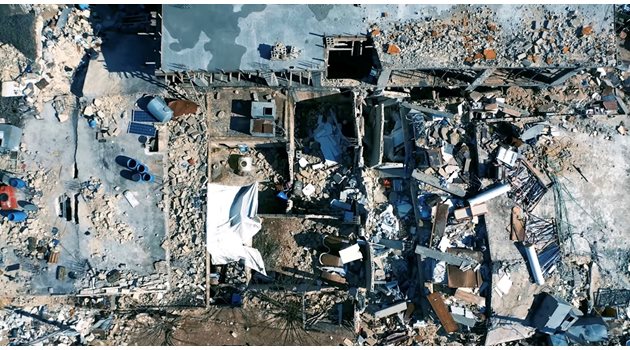 Разрушени сгради след земетресенията на 6 февруари, които удариха Сирия и Турция СНИМКА: Ройтерс: