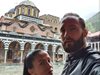 Дарин Ангелов се разходи из Рилския манастир с жена си