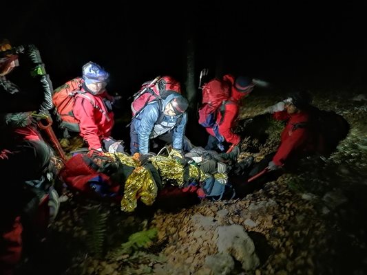 Над 11 часа продължи операцията на планинските спасители в Балкана. Снимка: Планинска спасителна служба