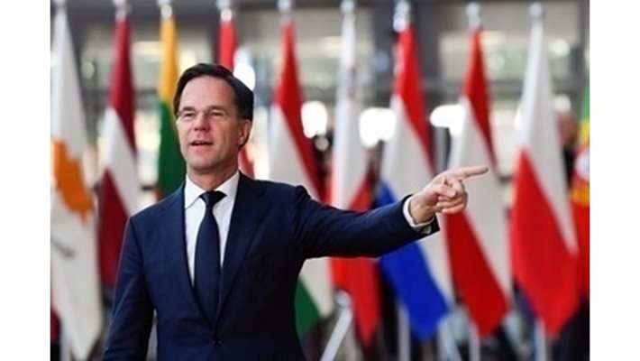 Нидерландският премиер се извини на бивши “сини каски”