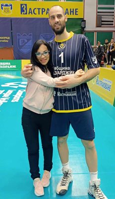Заедно с волейболиста Стойко Ненчев