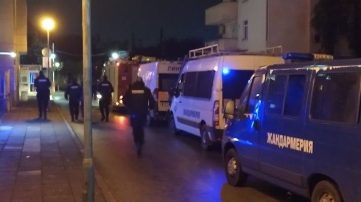 Цялата улица “София” в Пловдив беше блокирана от спецсили, полицаи и жандармерия, докато Венцеслав Караджов се беше барикадирал.