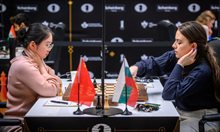 Нургюл изпусна лидерката при претендентките с дебют, който преди 100 г. разлюля шахмата