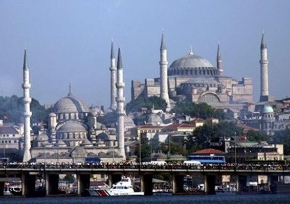 Истанбул
СНИМКА: Ройтерс