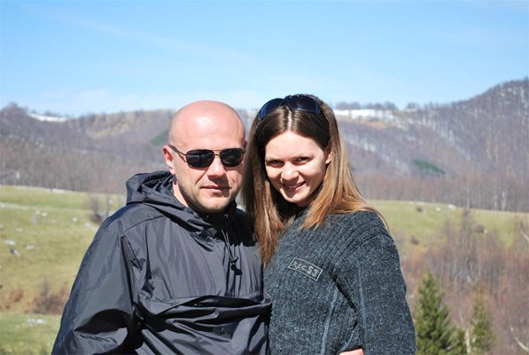 Планината е любимото място за отмора на Томислав Дончев и  Светлана. На снимката - по пътя за връх Ботев.
