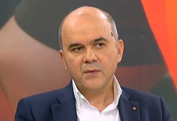 Социалният министър Бисер Петков Кадър : Нова телевизия