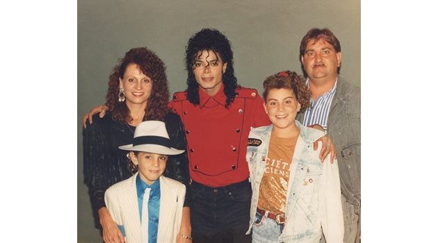 Джексън със семейството на Уейд Робсън