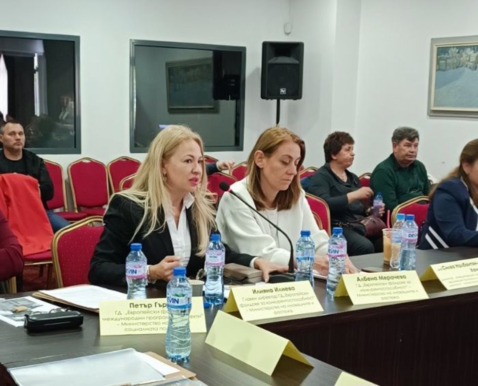 Главният диктор на ГД ЕФК Илияна Илиева и началник „ПКИП“ в ГД ЕФК Албена Мерачева присъстваха на националната дискусия, посветена на занаятчийството в България