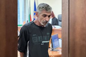 Адвокатът на обвинения за убийството в Пловдив: Починалият е бил бит от 4-5 души