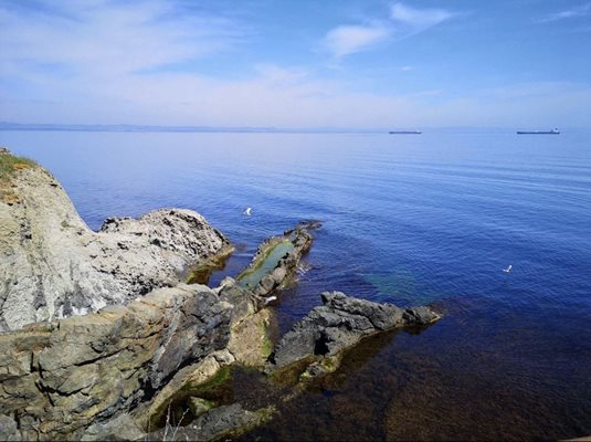 Един от природните феномени на остров Света Анастасия - Кораба
Снимка: Мариана Кирова