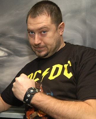 Петър Харалампиев