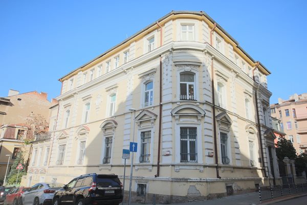 Къщата на Тодор Бурмов на столичната ул. “Врабча” 7 е построена след сключването на брака. СНИМКА: НИКОЛАЙ ЛИТОВ