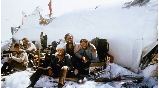 Оцелели пътници от самолетната катастрофа в Андите през 1972 г.
