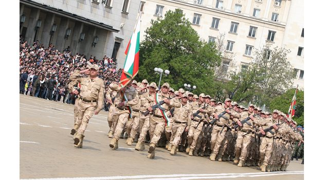 Униформи за над 45 млн. лв. ще получат военните в Българската армия.
СНИМКА: ВАСИЛ ПЕТКОВ