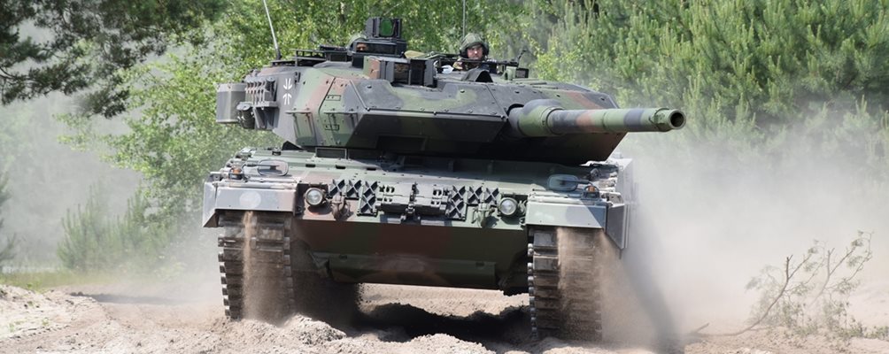 Германия даде на Украйна обещаните танкове
