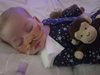 Страдащото от рядка болест британско бебе Чарли Гард почина