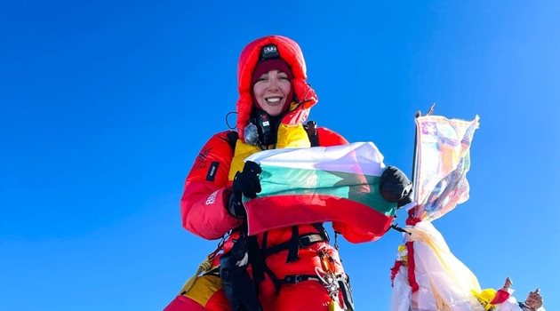 Силвия, която покори Покрива на света: Като видях връх Еверест от 50 м, започнах да плача