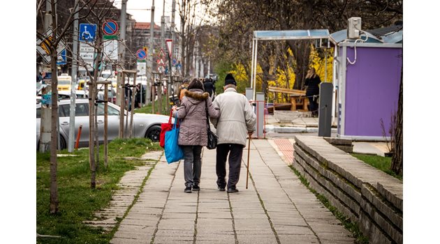 2 044 110 са пенсионерите у нас през май.