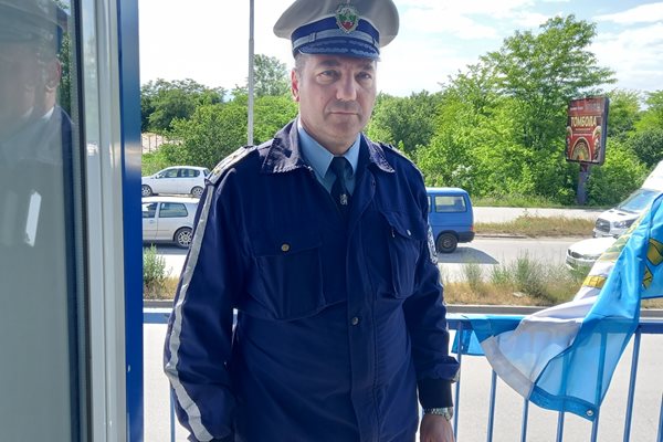 Началникът на сектор "Пътна полиция"- Пловдив  главен инспектор Красимир Нешев