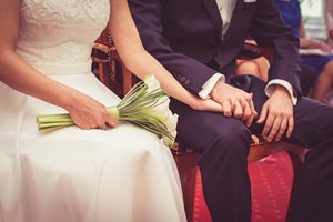 Венчават без пари на Свети Валентин в Димитровград