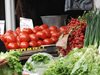 4,50 лева струвал килограм домати при фермера, в магазина обаче още ги има и за 5 лева (Обзор)