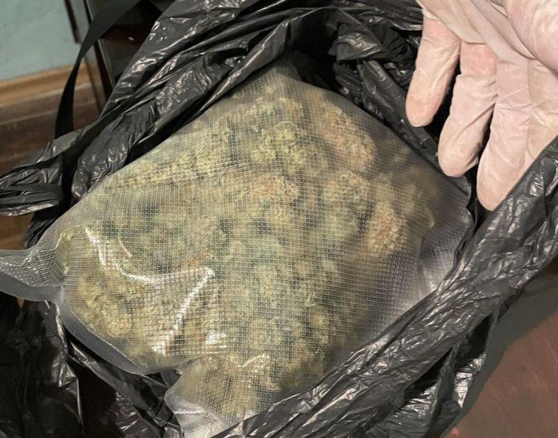 Иззеха над 5 кг марихуана от жилища на криминално проявен в Хасково