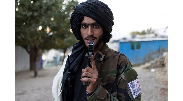 Талибаните се подготвят за терористична дейност в подземни укрития.