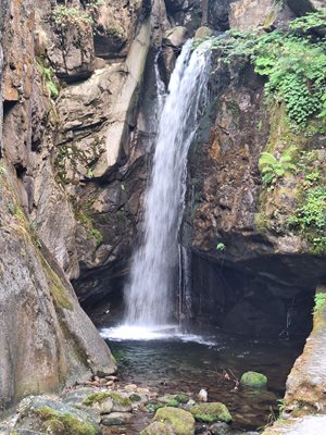 Разходката до Костенския водопад е задължителна за всеки гост на курорта.
Снимка: Ваньо Стоилов