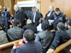 Адвокати и подсъдими пледираха да не се дава ход на делото срещу 14-те обвиняеми за проповядване на религиозна омраза, призоваване и възхваляване на ислямска война, което започна тази сутрин  в окръжния съд на Пазарджик. Като мотиви защитниците посочиха, че в обвинителния акт има допуснати сериозни процесуални нарушения,
