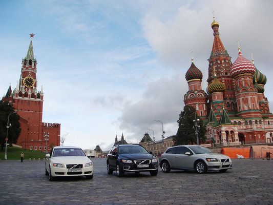 Volvo и Volkswagen спряха продажбите в Русия