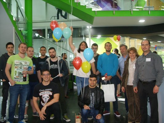 Олимпийците по програмиране от ТУ-Варна и техните ръководители
