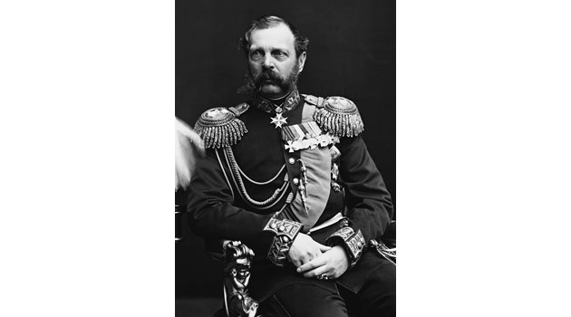 Руският император Александър II Николаевич иска лично да се запознае с българския комита.