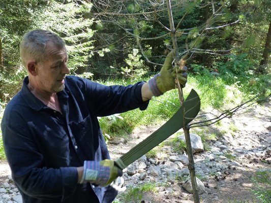 Да си сървайвър не е лесно, уверява се актьорът