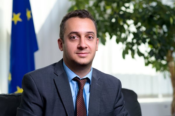 Ръководителят на представителството на Европейската комисия в България Цветан Кюланов
