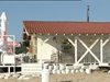 Незаконно построените заведения на плаж „Кабакум” край Варна вече работят