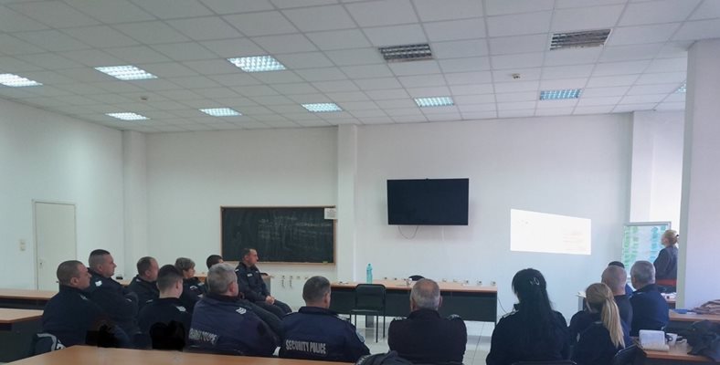Обучават полицаите в Пловдив да овладяват стреса