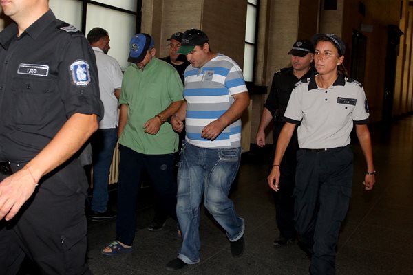 Пламен Шляпашки и Георги Начев отиват на съд за убийството на семейство Атанасови