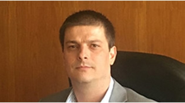 Александър Михайлов: Подновен е комисионният договор с фирмата от Дубай, източват „Кинтекс“