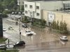 4 търговски обекта и подлез са наводнени след потопа в София