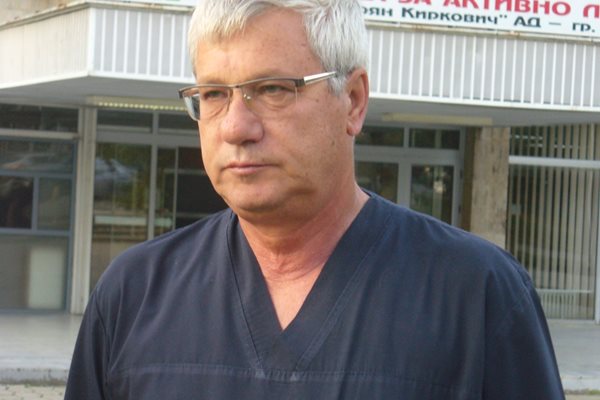 Тежко нощно дежурство имаше д-р Петко Михайлов, който пое през нощта грижата за пострадалите в интензивното отделение на Университетската болница в Стара Загора.