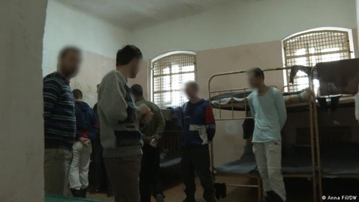 Пленен руснак в Украйна: Очите ми се отвориха чак тук (Снимки)