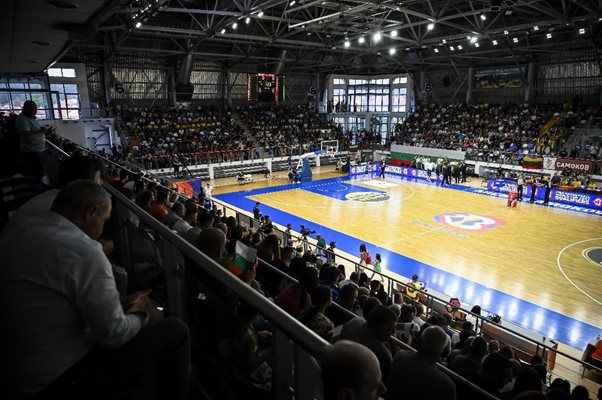 Залата в Самоков ще приеме отново баскетболните национали. Снимка: фейсбук на федерацията