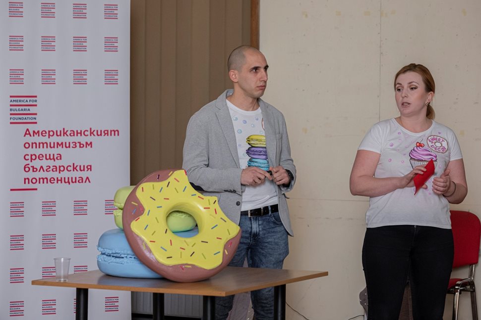 Маряна Петрова, производител на декоративни фигури: Имах идея, но BASE я превърна в печеливш бизнес