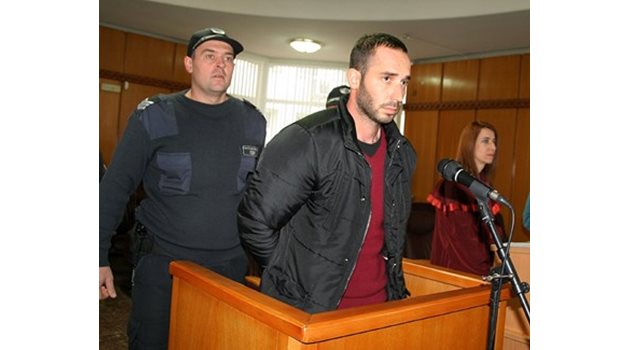Илия Рангелов в съда.