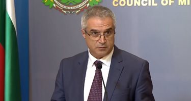 Министър Радев: Аварии има по електроразпределителните мрежи Запад и Север (На живо)
